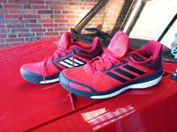 Adidas  Turnschuh ,in Rot,schwarz Niedersachsen - Friedeburg Vorschau