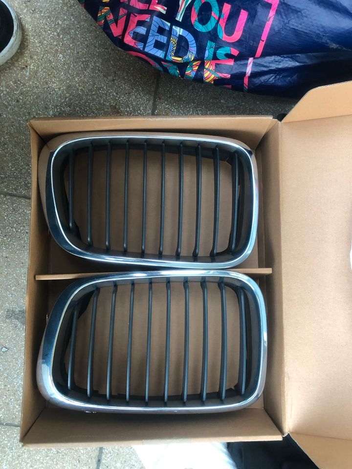 Original BMW e46 Nieren  grill in Stuttgart