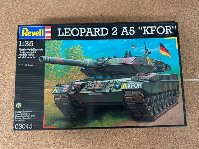 Revell 03045 - LEOPARD 2 A5 "KFOR" in 1:35 in Gierstädt