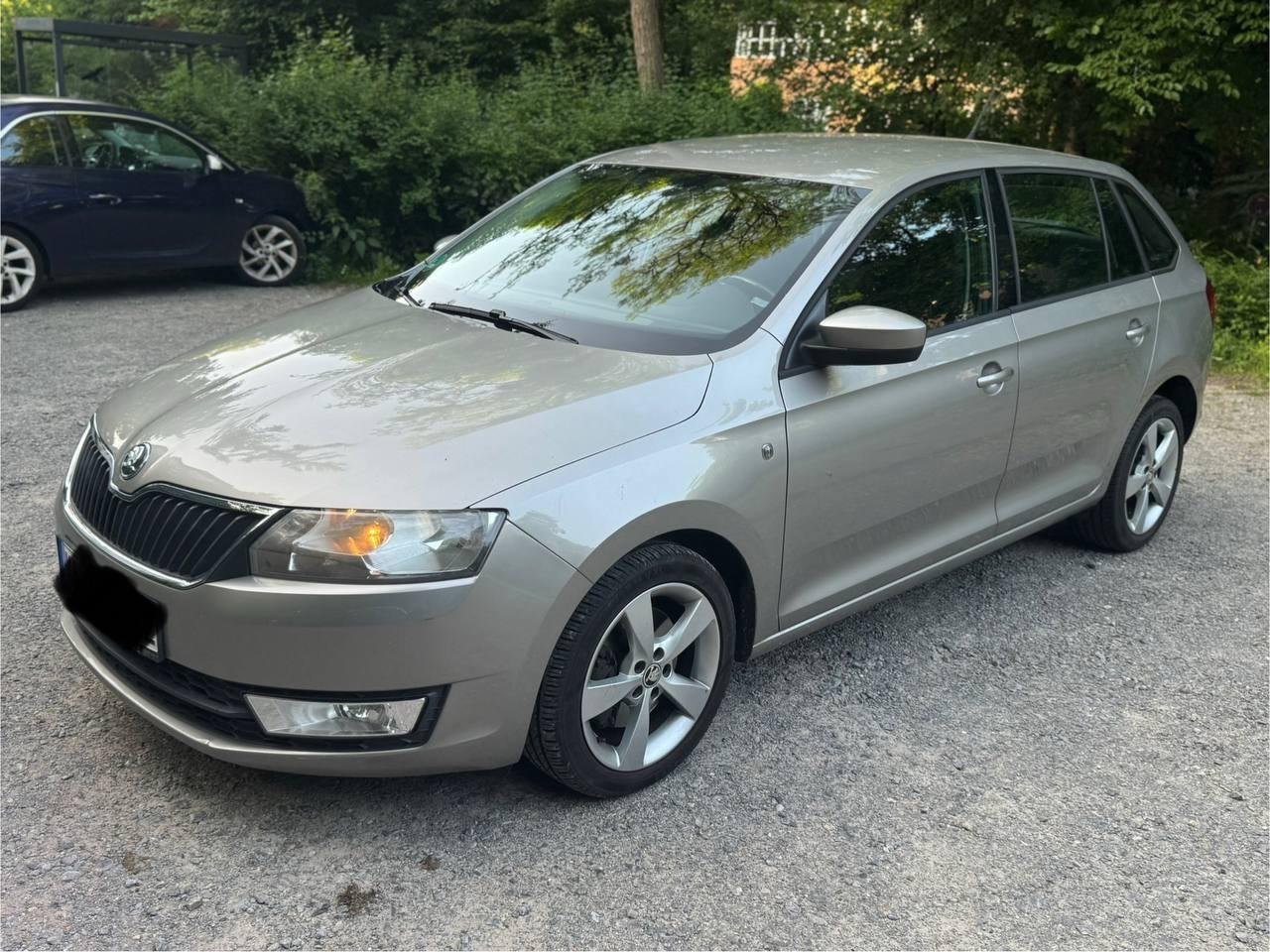 Abbildung des Autos Skoda Rapid 1.6 TDI Eleg…