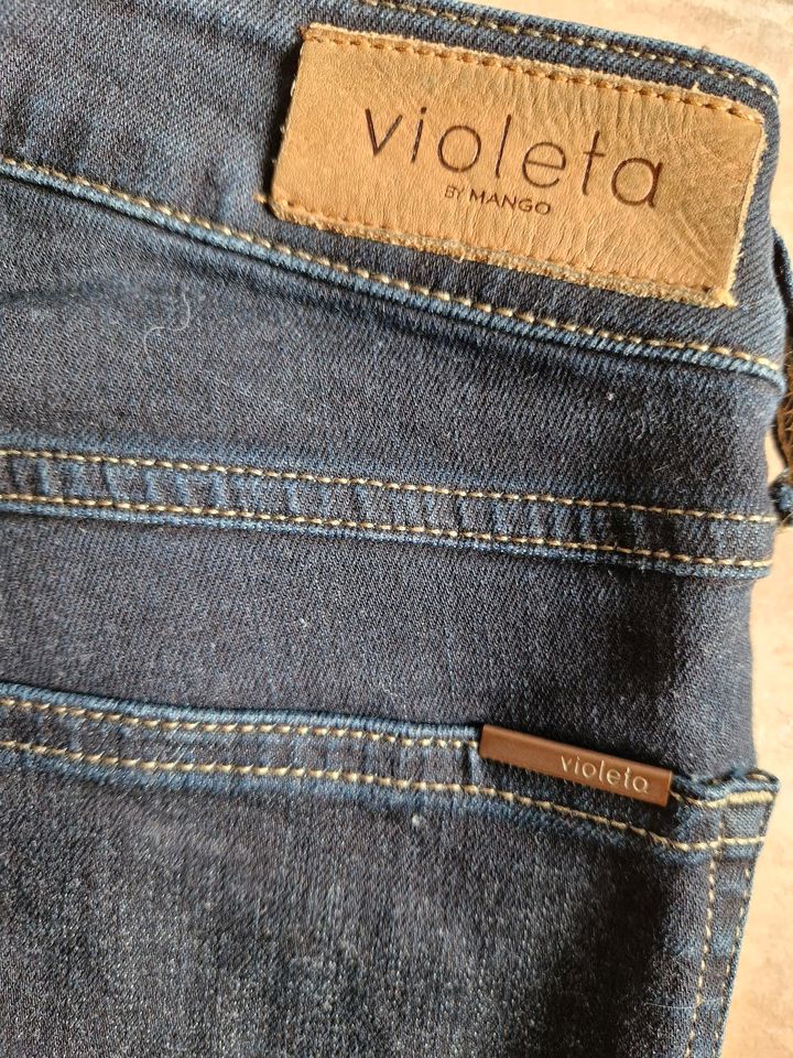 Violetta Bootcut Jeans by Mango blau Gr. 38 in Melle