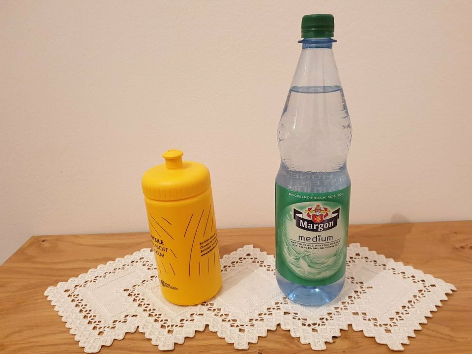 Plastiktrinkflasche - Wasserflasche - Trinkflasche in Dresden