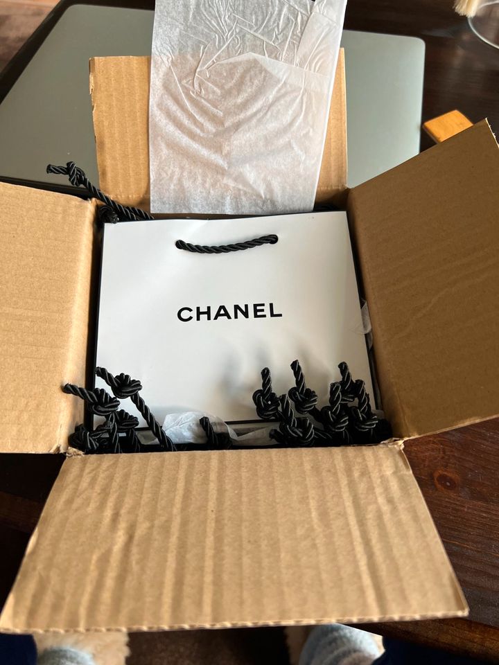 12 CHANEL Geschenkpapiertüte - Tasche, NEU in Bottrop