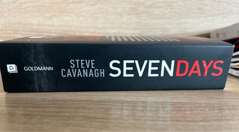 Seven Days Steve Cavanagh inkl. Versand in Veckenstedt