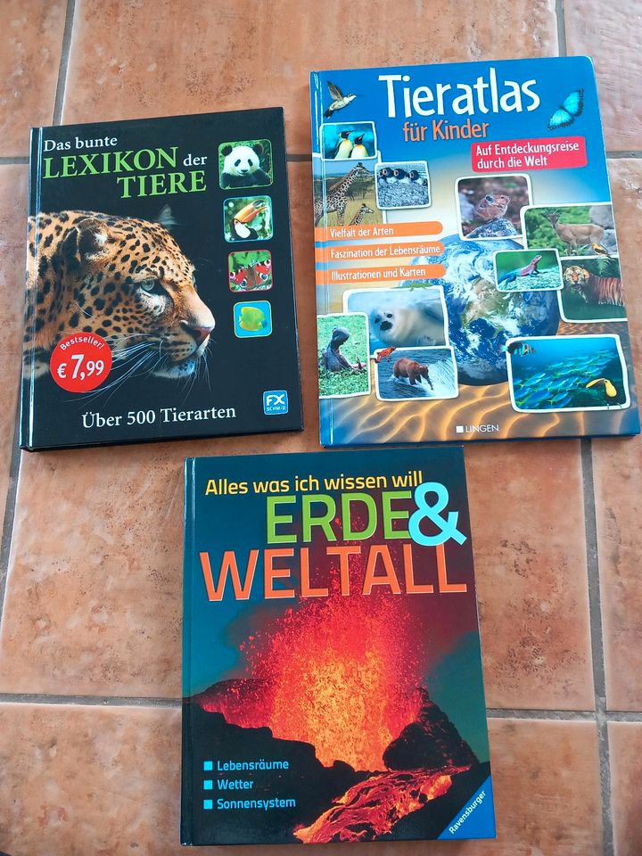 Sachbücher/ Lexikon Tiere , Erde & Weltall (je 5€) in Mechernich