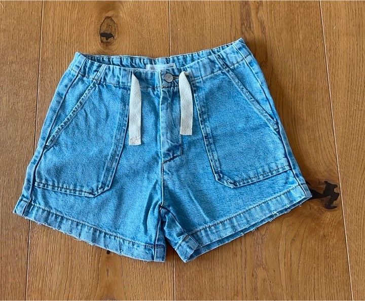 Zara Jeans Shorts 10 Jahre Gr.140 kurze Hose in Gaggenau
