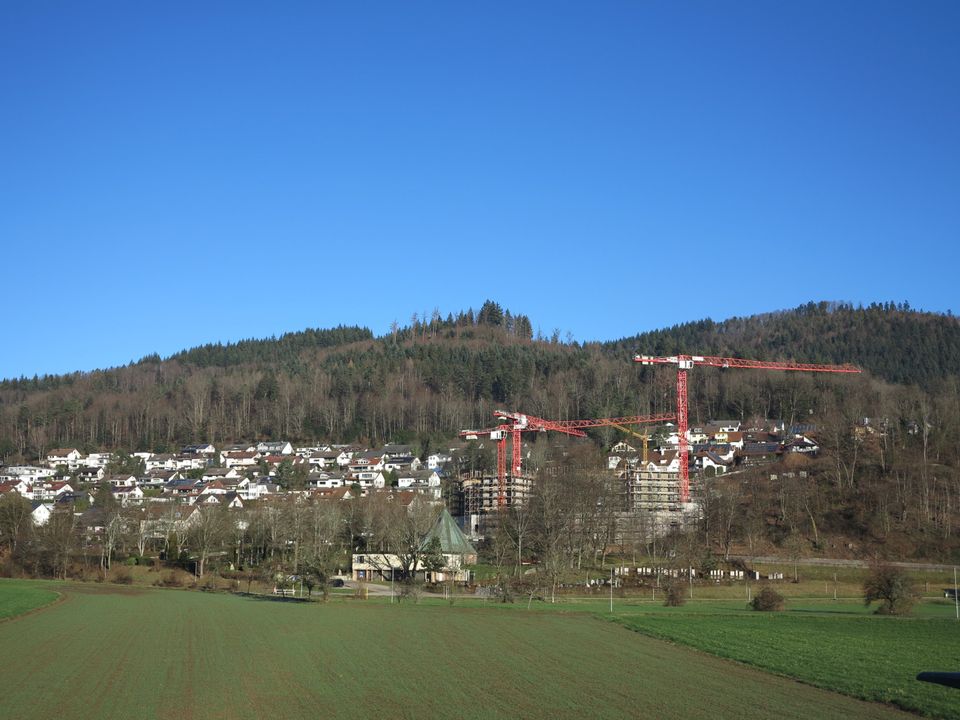 Renovierung-/Sanierungsbedürftiges Eigenheim in schöner Lage in Waldkirch