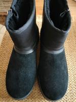 UGG 39 Boots schwarz mit Reißverschluss Nordrhein-Westfalen - Porta Westfalica Vorschau