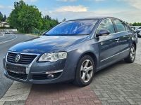 Volkswagen Passat Lim. Comfortline 8xReifen guter Zustand Hessen - Bad Homburg Vorschau