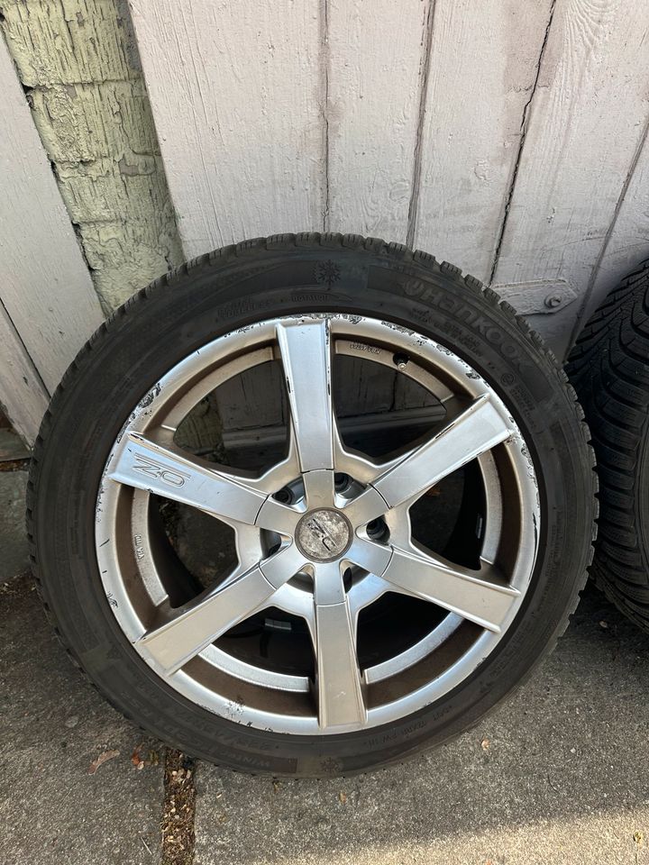 OZ Felgensatz 17 Zoll 225/45R17 Hankook Winterteifen DOT21 in Berlin