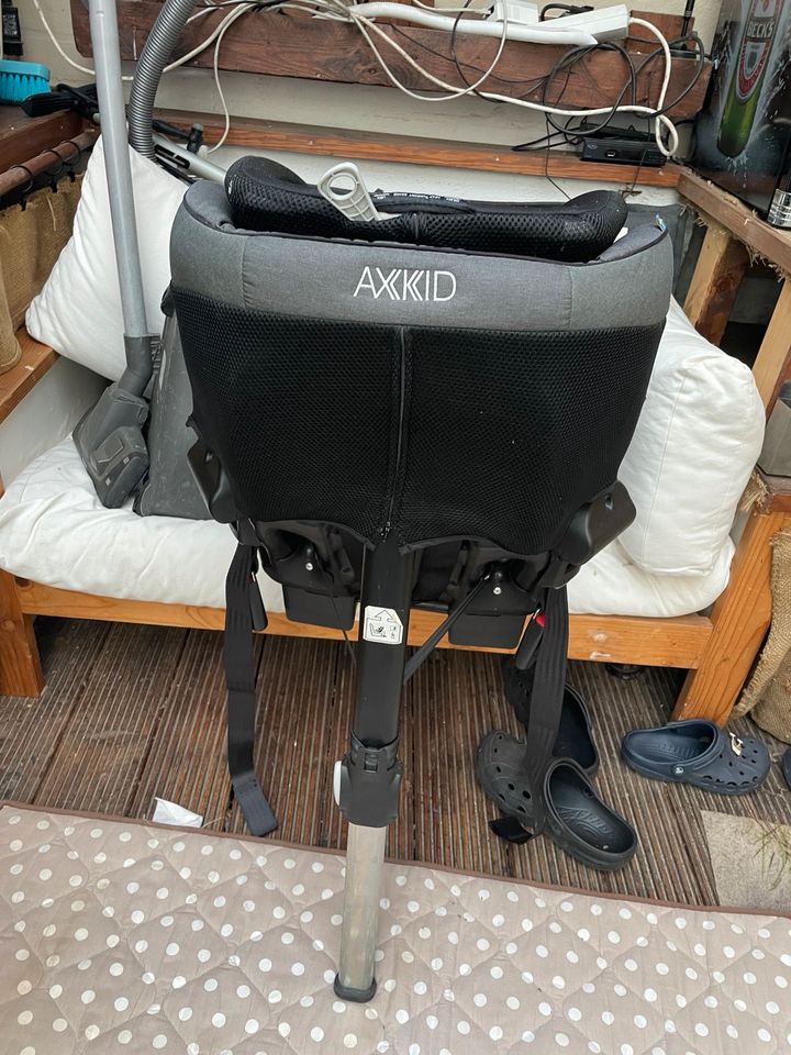 Axkid Minikid ohne Isofix in Hamburg