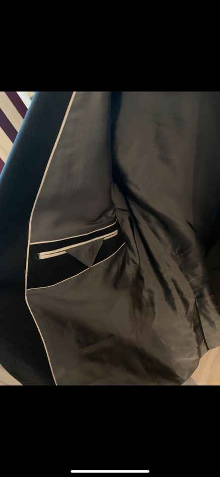 Digel Anzug in Gr. Modern Fit 54 in Lemgo