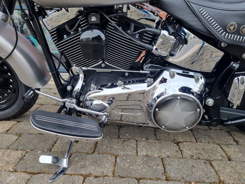 Harley-Davidson Fat Boy FLSTF mit Extras in Bielefeld