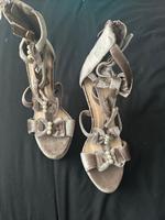 Hohe Schuhe aus Samt Köln - Vingst Vorschau