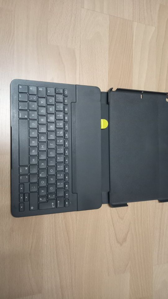 Logitech Slim Folio in Birkenfeld