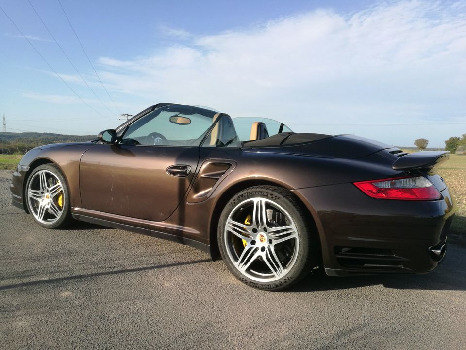 Porsche 997 Turbo Cabrio: PCCB, Sport Chrono Paket, Navi,... in Würzburg