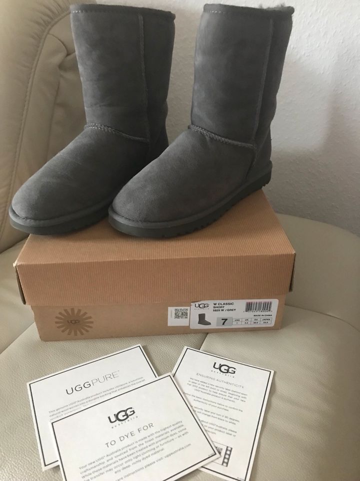 UGG Boots in Gr. 38 in grau in Lünen