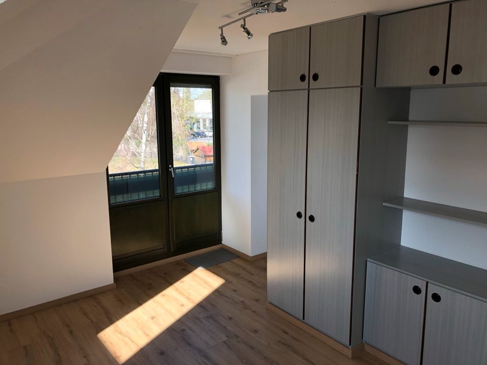 1 Zimmer Apartment mit Balkon in Bad Lippspringe