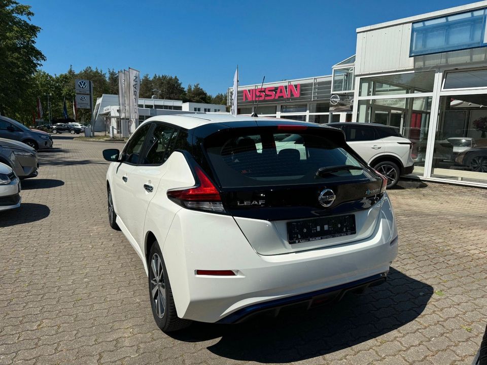 Nissan Leaf Acenta in Erkner