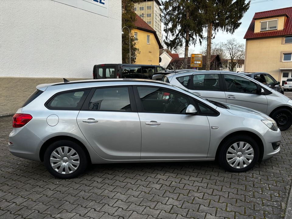 Opel Astra Kombi 2012 in Rastatt