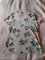 T-Shirt Rosa mit schwarzem Blumendruck gr. L Sachsen-Anhalt - Bad Schmiedeberg Vorschau