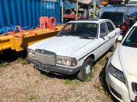 MERCEDES BENZ W123 200D Limousine Oldtimer Diesel Baden-Württemberg - Eislingen (Fils) Vorschau