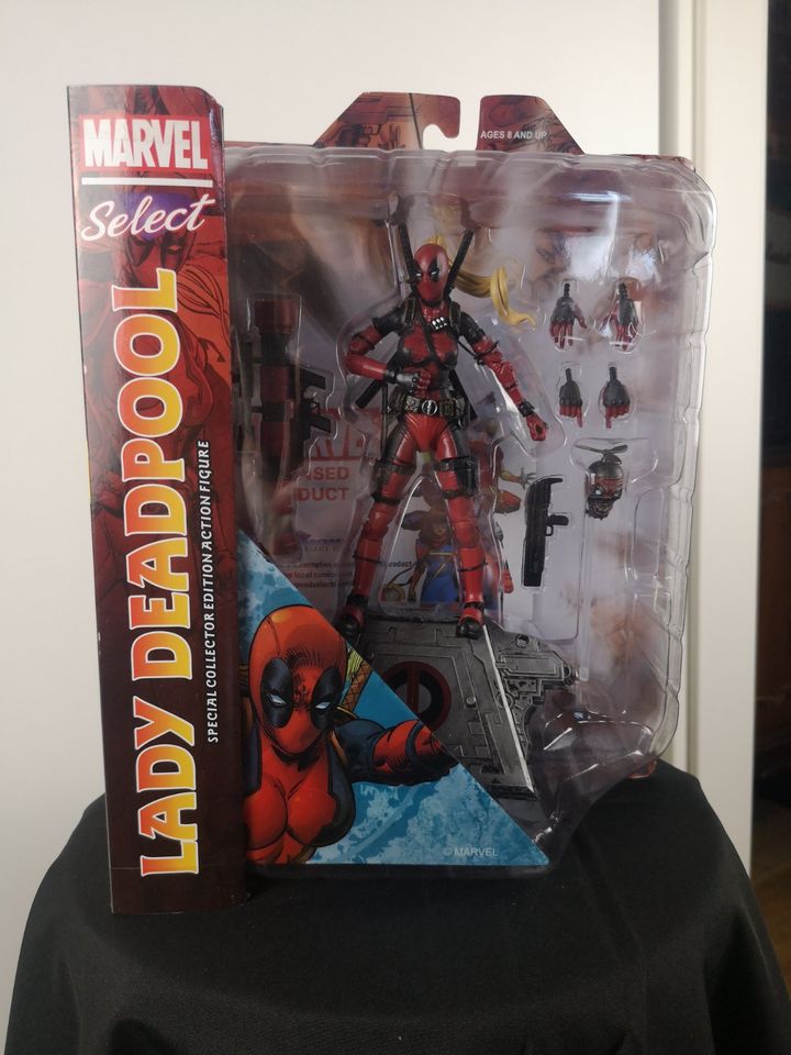 Marvel Select Lady Deadpool Figur 18cm OVP in Berlin