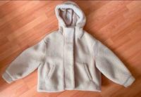 ZARA Teddyjacke Plüschjacke Gr.XS Hessen - Bad Schwalbach Vorschau