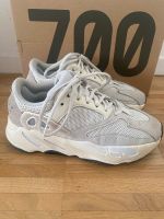 Yeezy 700 Sneakers Größe 38 2/3 Bayern - Würzburg Vorschau