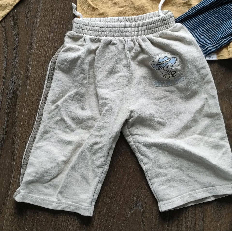 Bekleidungspaket Gr. 98 Shorts Langarm Shirt Jungs in Erkrath