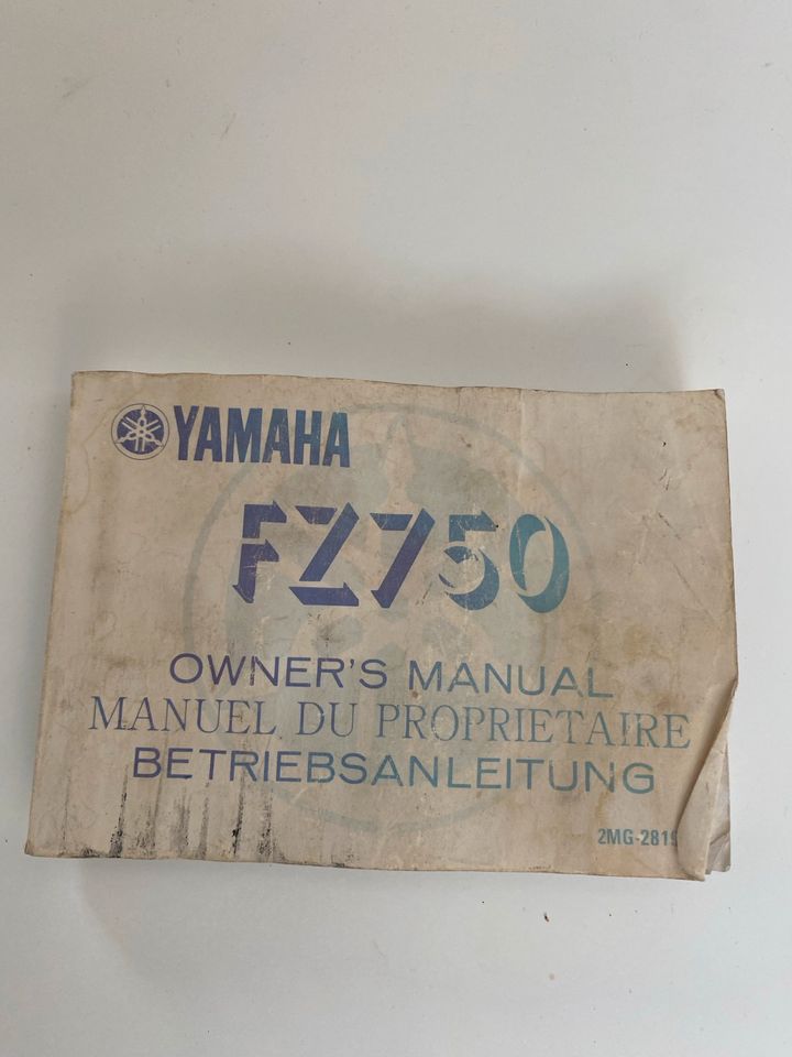 Yamaha FZ 750 Bedienungsanleitung in Giesen