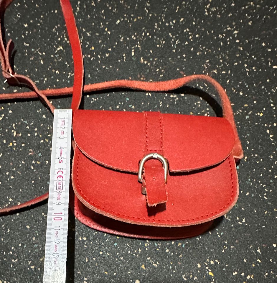 Mini Tasche Handtasche Leder rot Vintage in Nettetal