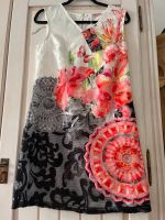 101 IDEE Sommerkleid,Kleid Gr. M/L Blumen bunt mit Spitzenstoff a Berlin - Neukölln Vorschau