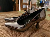 Pumps in silber Niedersachsen - Göttingen Vorschau