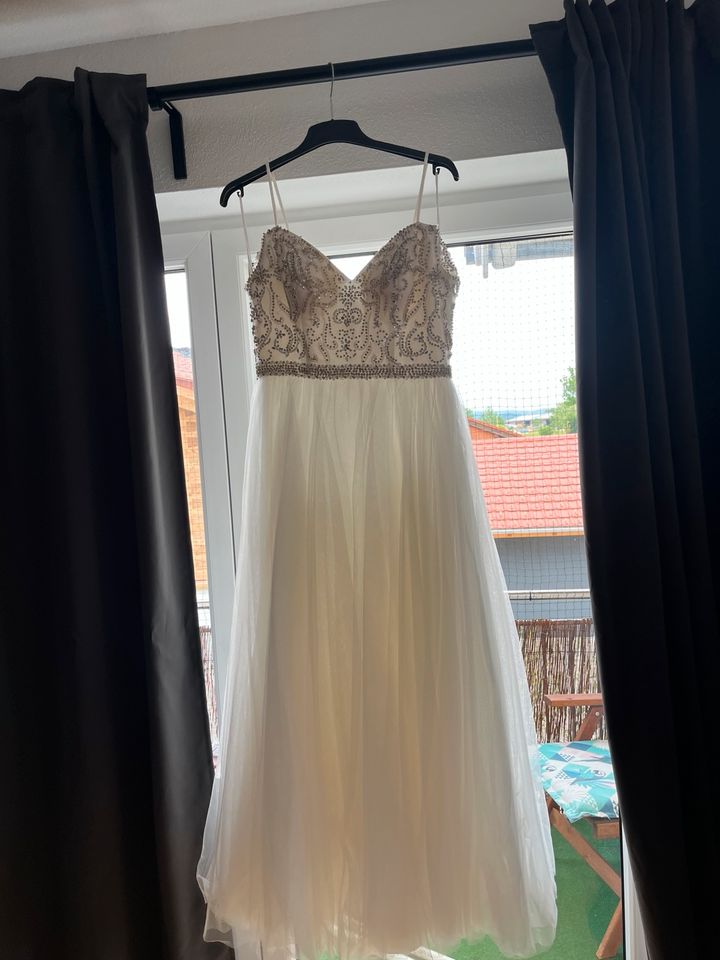 Brautkleid Größe 44 in Bruckmühl