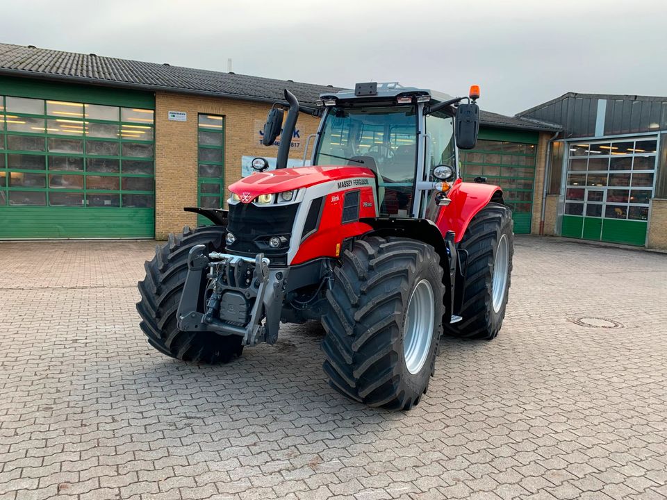 Massey Ferguson 7S.180 DVT Exclusive - NEU - nur im PLZ 24*** in Böklund