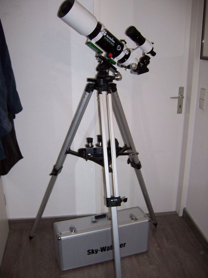 Teleskop Sky-Watcher EVOSTAR 80/600mm ED-APO auf AZ-3 Montierung in Berlin