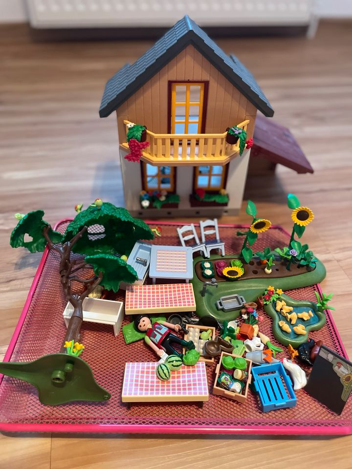 Playmobil Bauernhaus + Hofladen 5120 in Schwerin