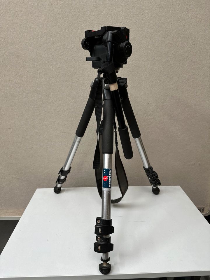 Manfrotto MVH500AH, 503 Flüssigkeitskopf+ Stativ Velbon + Tasche in Frankfurt am Main