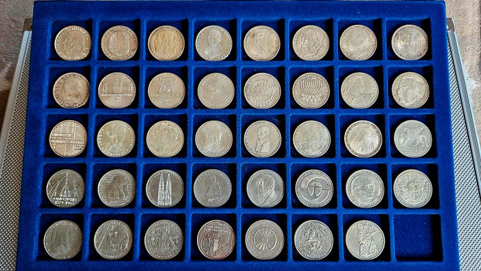 5 DM Gedenkmünzen, 39 Münzen von 1964 bis 1986 lückenlos in Bad Doberan