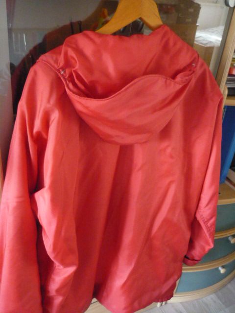 Marken  (0elzeug) Segeljacke „Helly Hansen“, Farbe: rot, Gr. 56 in Langballig