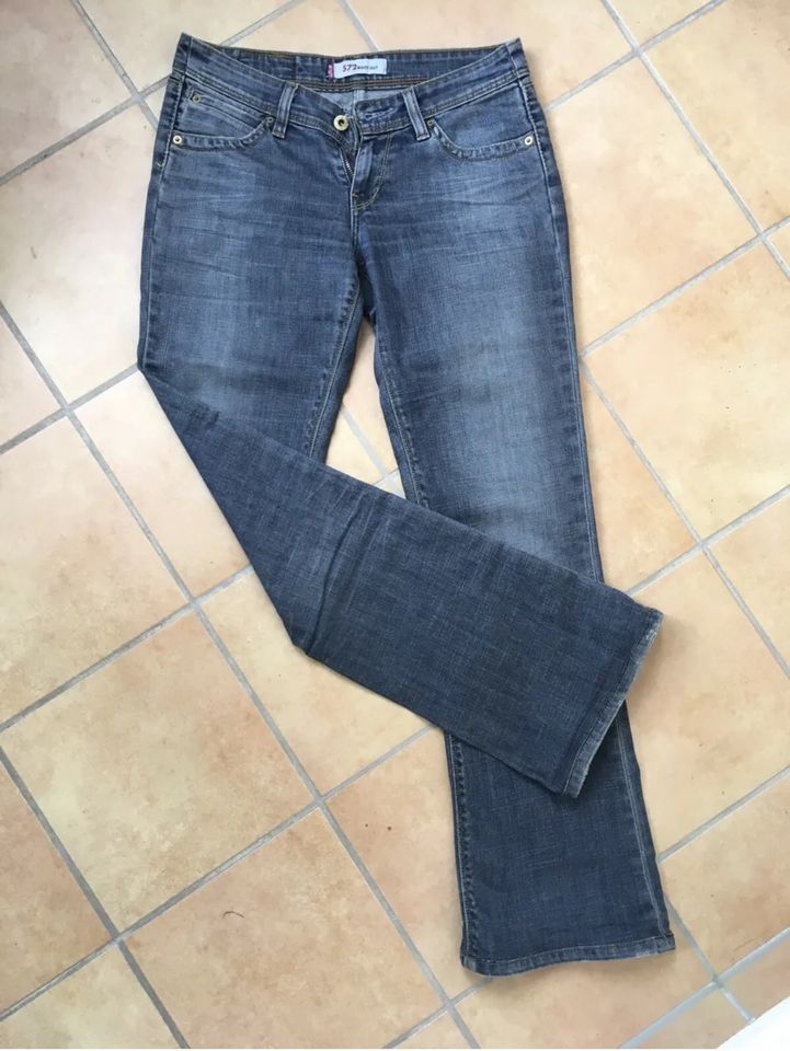 LEVIS 572 Jeans blau W 28 L 34 in Waiblingen