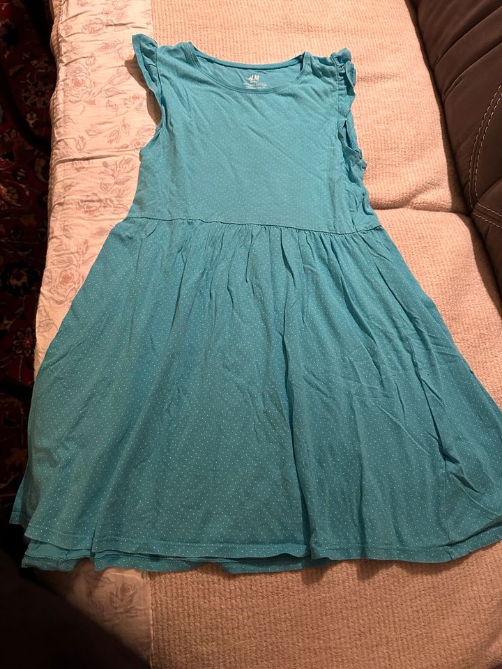 Kleid für den Sommer aus Baumwolle Gr. 134/ 140 in Sprakebüll