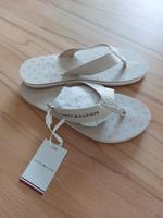 Zehentrenner Tommy Hilfiger beige Größe 37 Niedersachsen - Hatten Vorschau