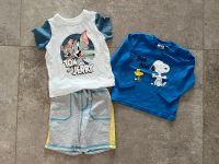 Paket Shirts kurze Hose Disney Tom und Jerry Peanuts 86/92 Nordrhein-Westfalen - Menden Vorschau
