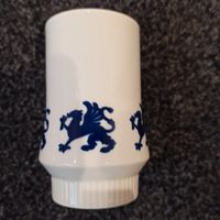 kleine blau / weiße Vase 11 cm Niedersachsen - Müden Vorschau