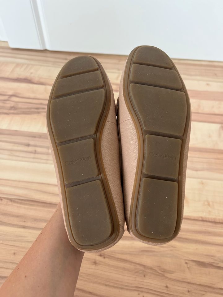 Calvin Klein Mokassins, beige/gold, Gr. 38, neu in Bargteheide