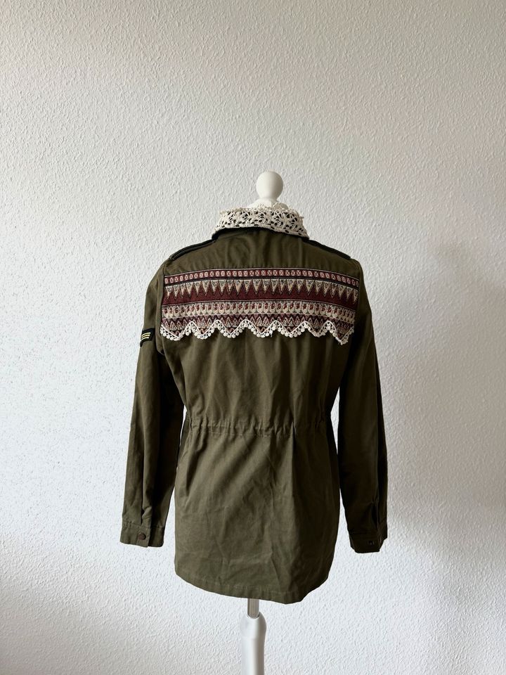 Boho Festival Jacke / Parka Army Khaki Colloseum talliert in Hannover