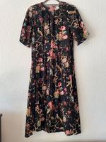 Gemustertes Kleid Gr. 36 von H&M Nordrhein-Westfalen - Lemgo Vorschau