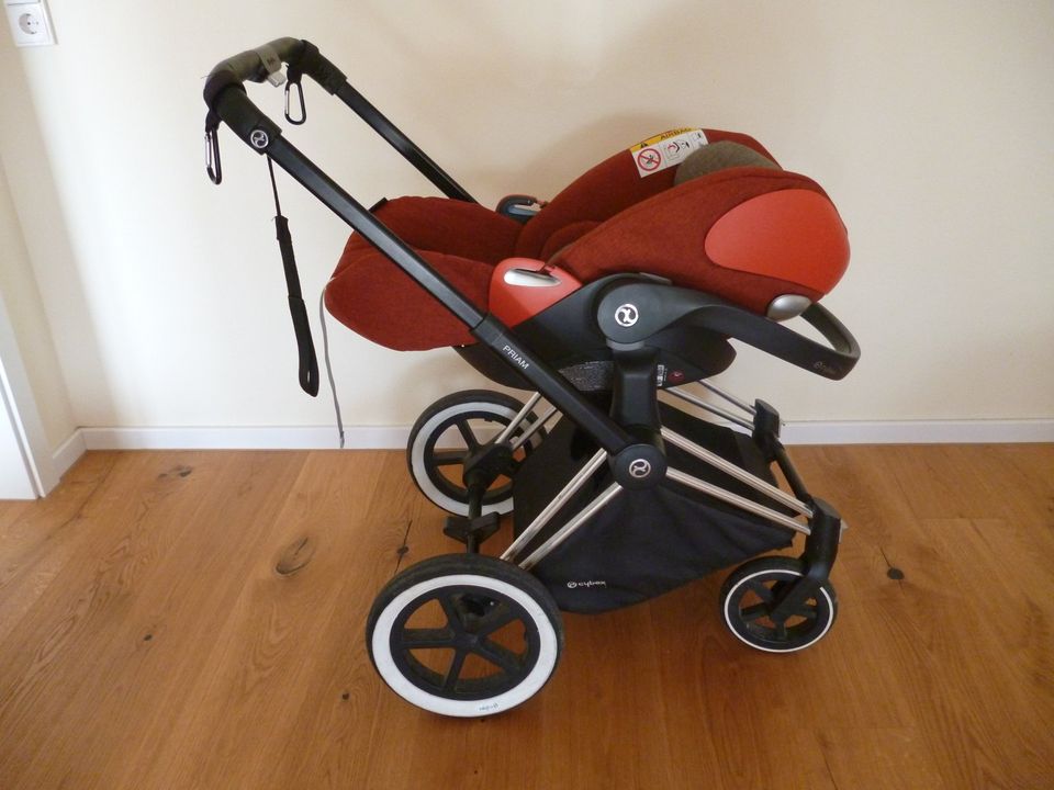 Kinderwagen Cybex Priam & üppiges Zubehör, Cybex Babyschale in Burglengenfeld